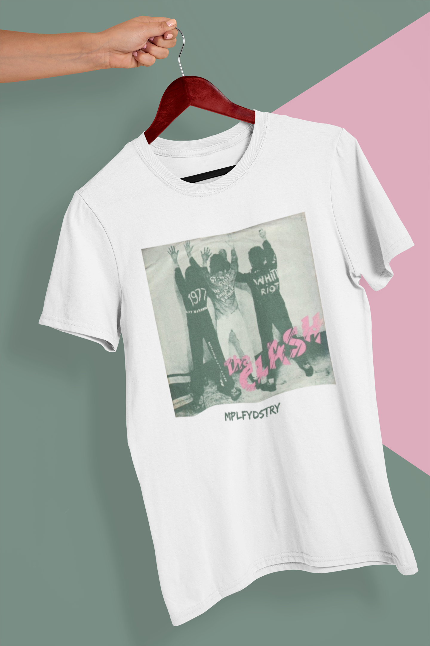 CLASH Classic Fit AmplifyDestroy Tee Shirt The Clash White Riot Joe Strummer