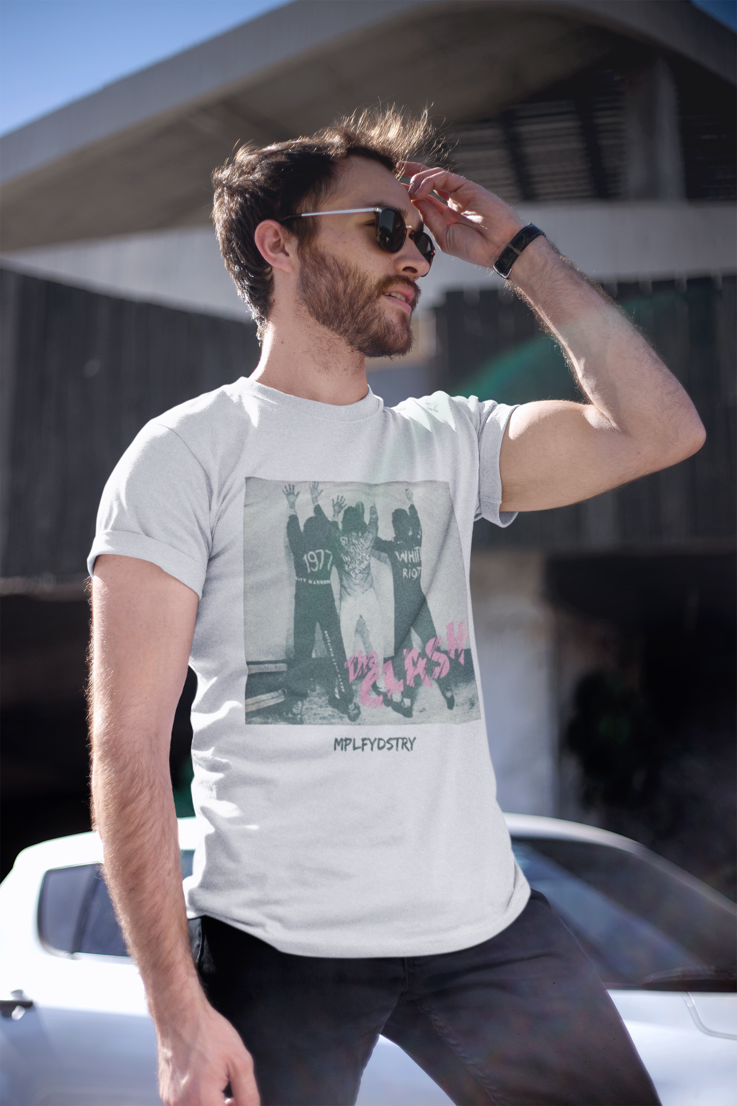 CLASH Classic Fit AmplifyDestroy Tee Shirt The Clash White Riot Joe Strummer