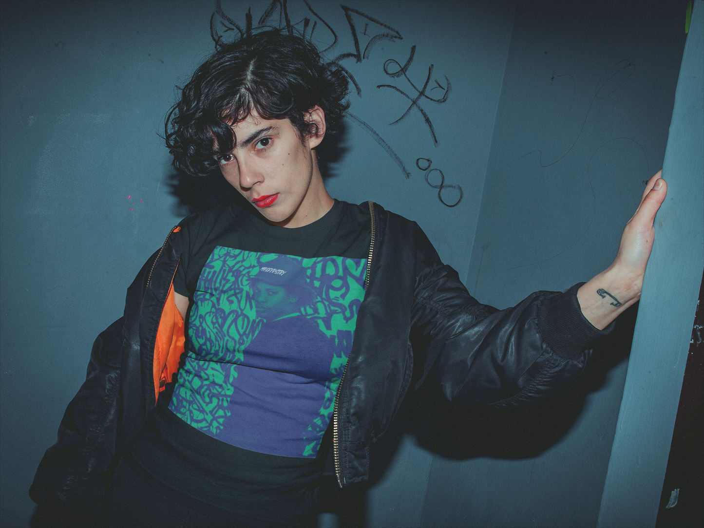 EASY-E Classic Fit AmplifyDestroy Print Tee Shirt
