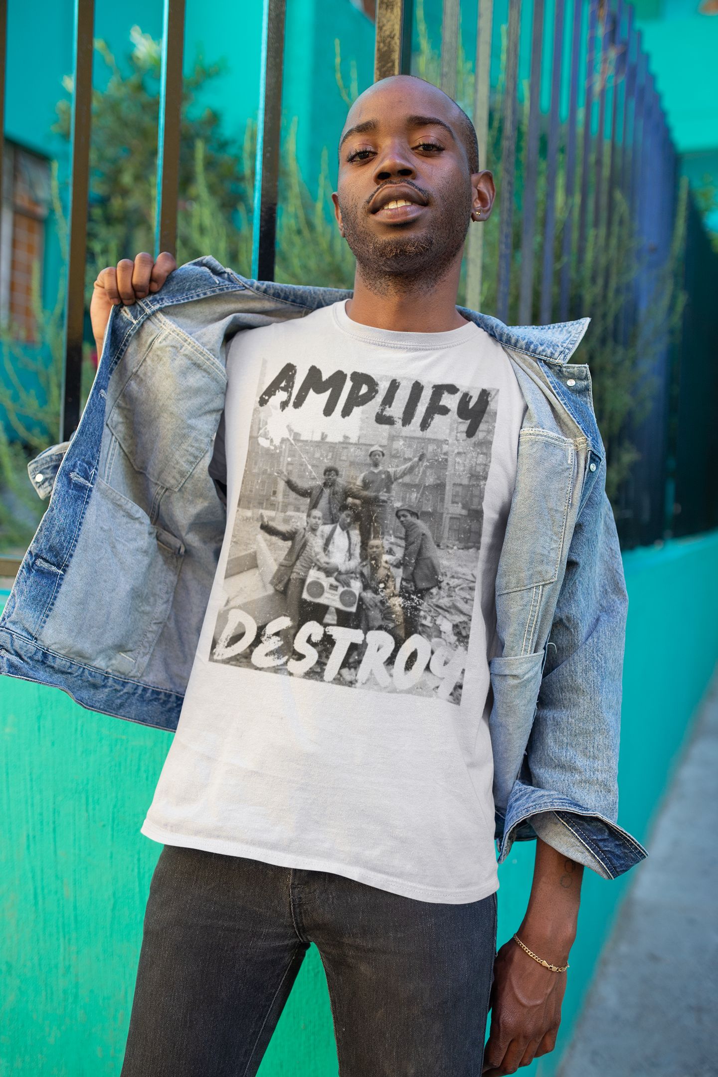 HARLEM Classic Fit AmplifyDestroy Print Tee Shirt