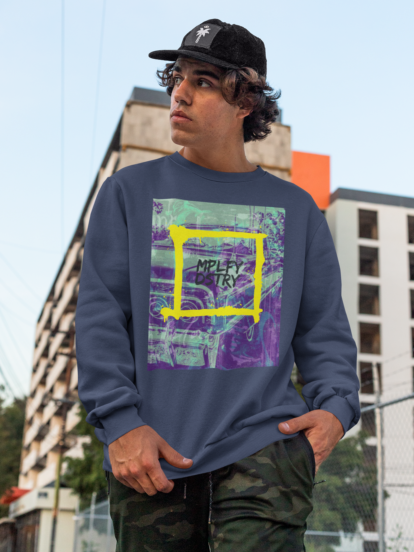 CADILLAC Classic Fit AmplifyDestroy Print Sweatshirt