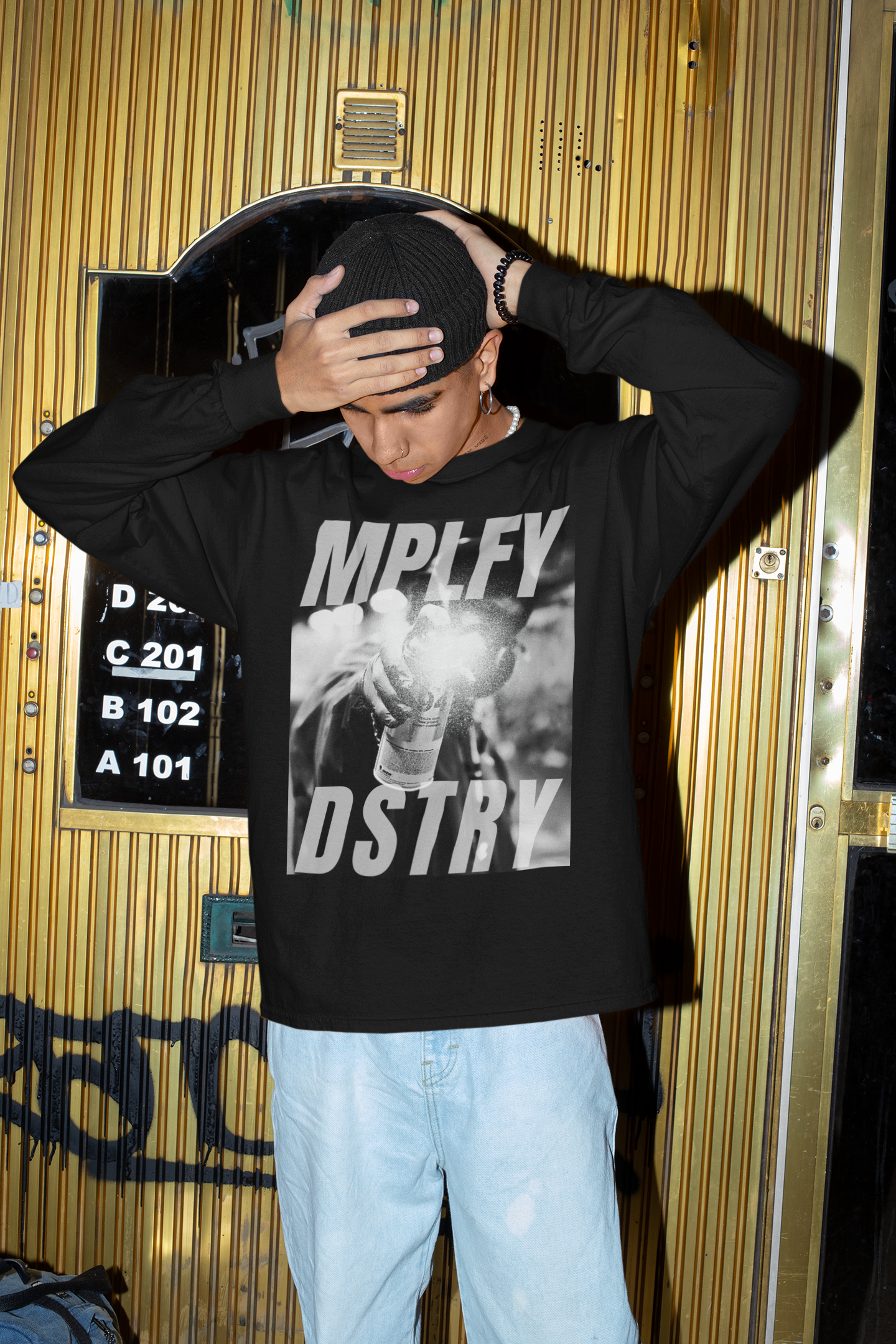 SPRAY Classic Fit AmplifyDestroy Print Sweatshirt